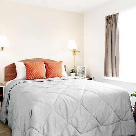 Intown Suites Extended Stay Minneapolis Mn - 伯恩斯维尔 外观 照片