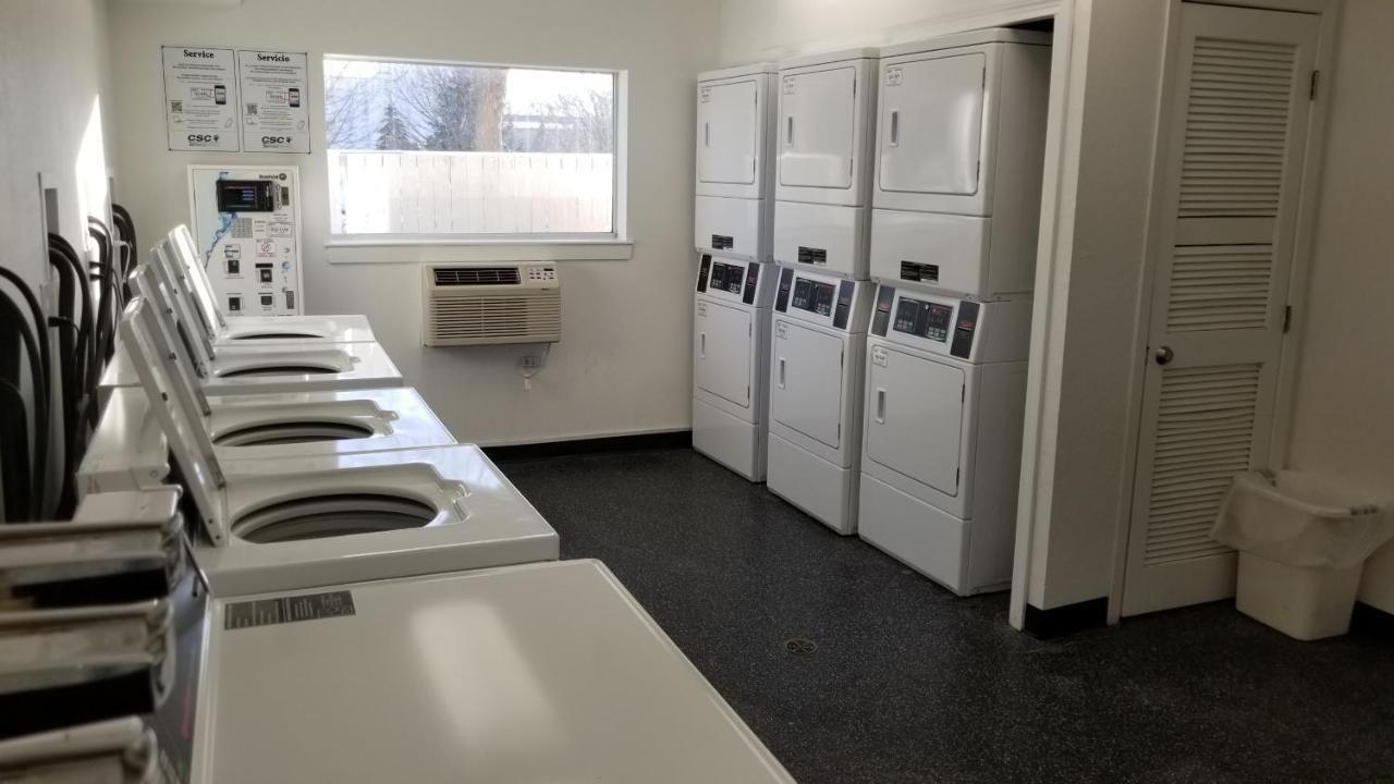 Intown Suites Extended Stay Minneapolis Mn - 伯恩斯维尔 外观 照片