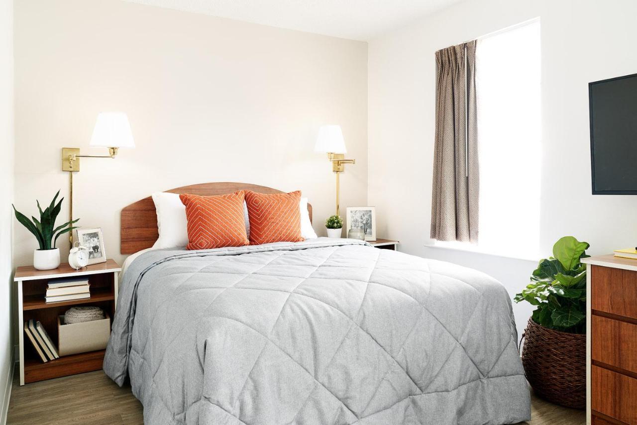 Intown Suites Extended Stay Minneapolis Mn - 伯恩斯维尔 外观 照片